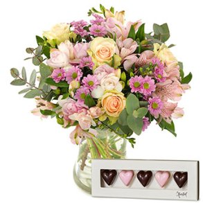 PASTELLER MED HJERTER TIL MOR